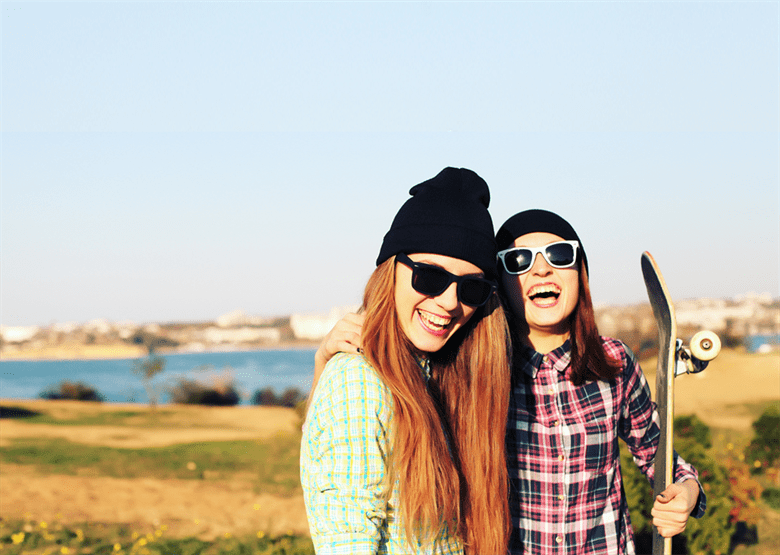 r〜〜〜 Who are Generation Z & Why do They Matter?